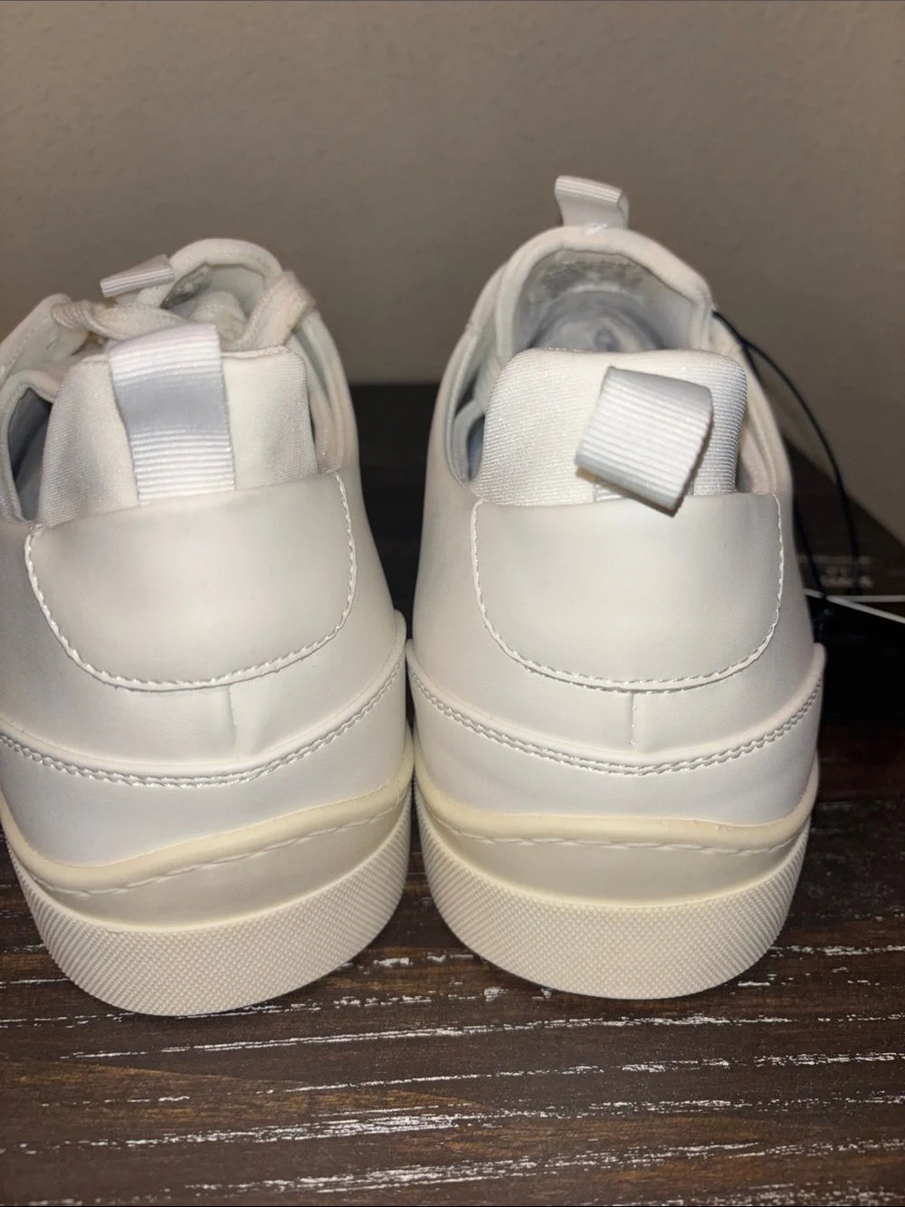 Madden Nyc sleek white